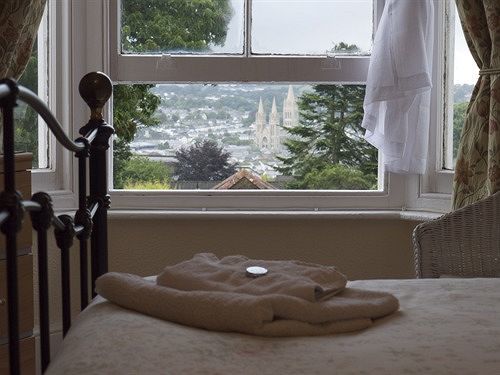 Donnington Guesthouse Труро Екстер'єр фото
