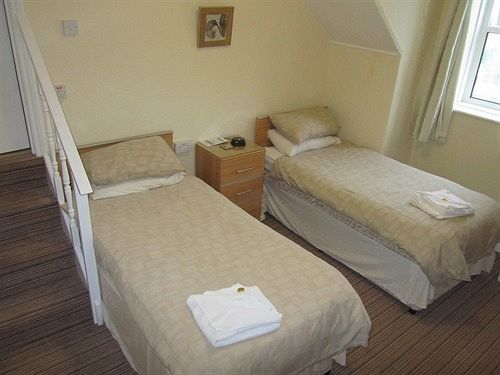 Donnington Guesthouse Труро Екстер'єр фото
